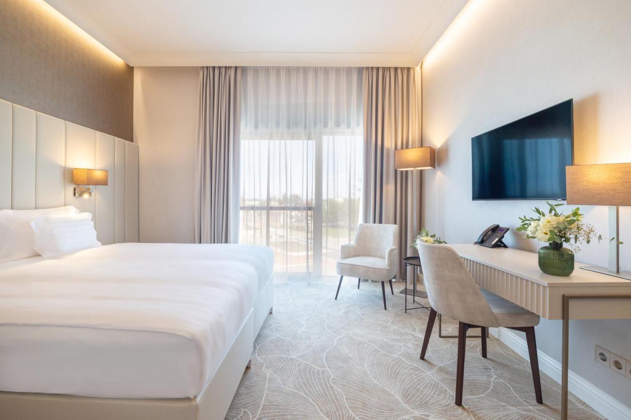 Hotel Gerardus Szeged Ngoại thất bức ảnh