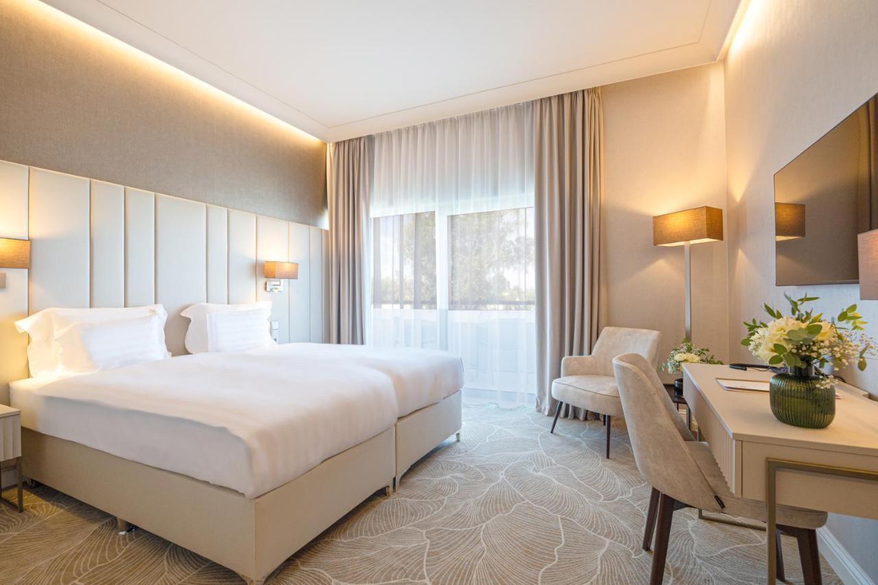 Hotel Gerardus Szeged Ngoại thất bức ảnh