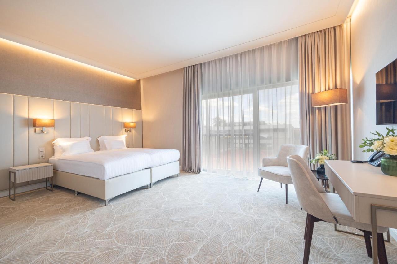 Hotel Gerardus Szeged Ngoại thất bức ảnh