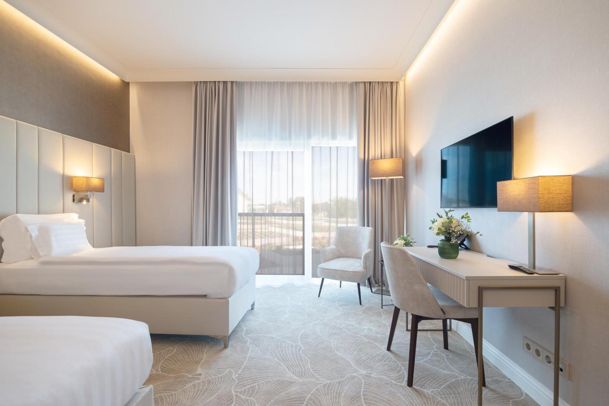 Hotel Gerardus Szeged Ngoại thất bức ảnh