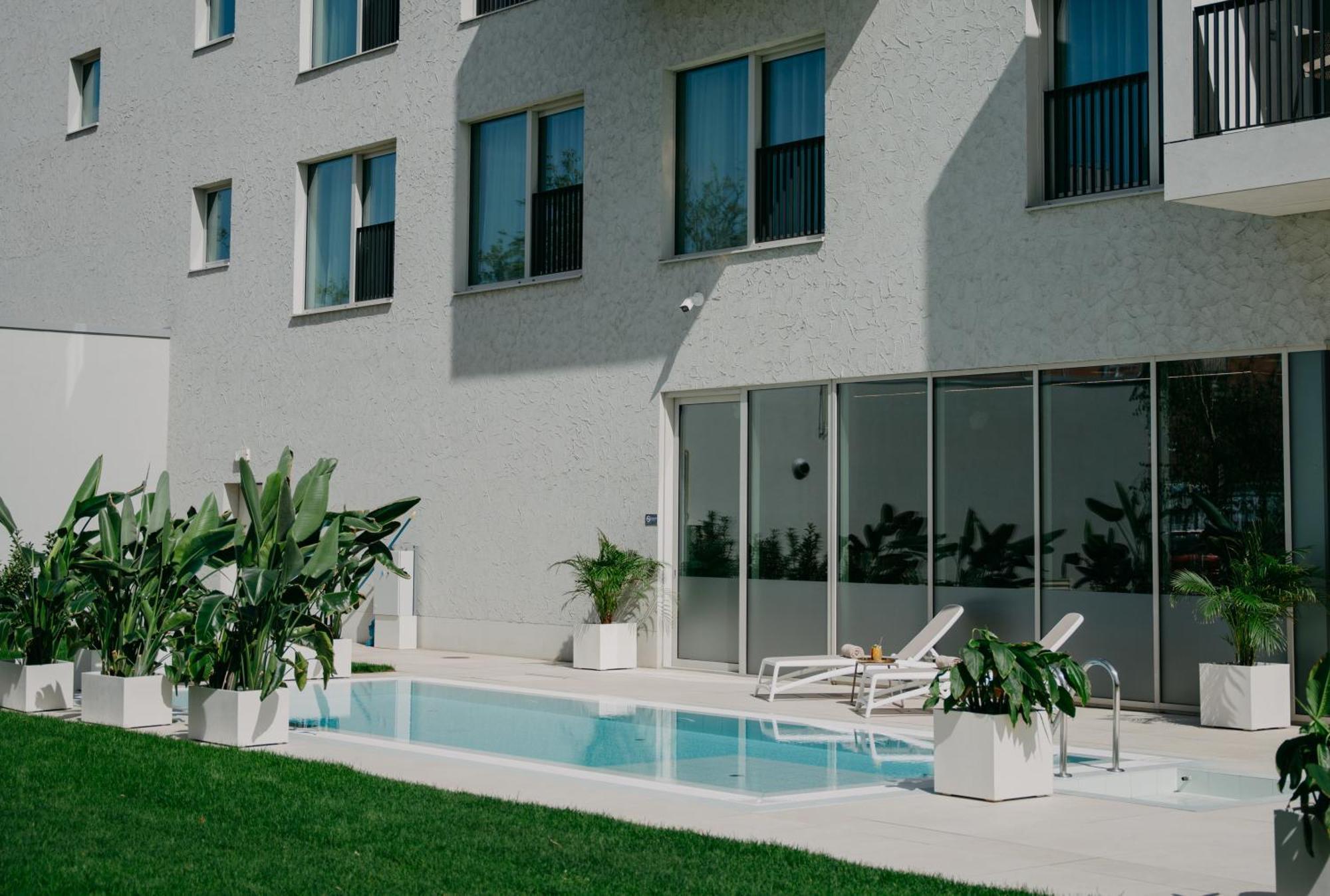 Hotel Gerardus Szeged Ngoại thất bức ảnh