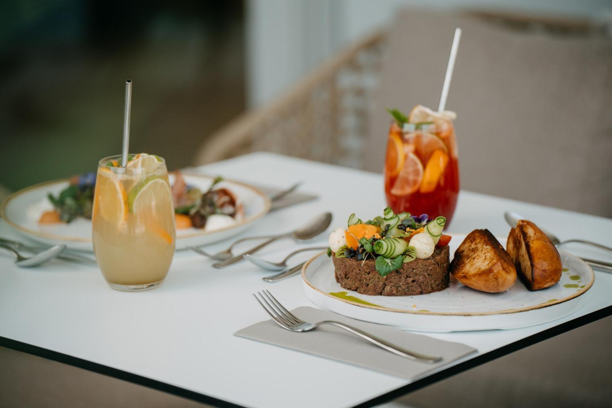 Hotel Gerardus Szeged Ngoại thất bức ảnh